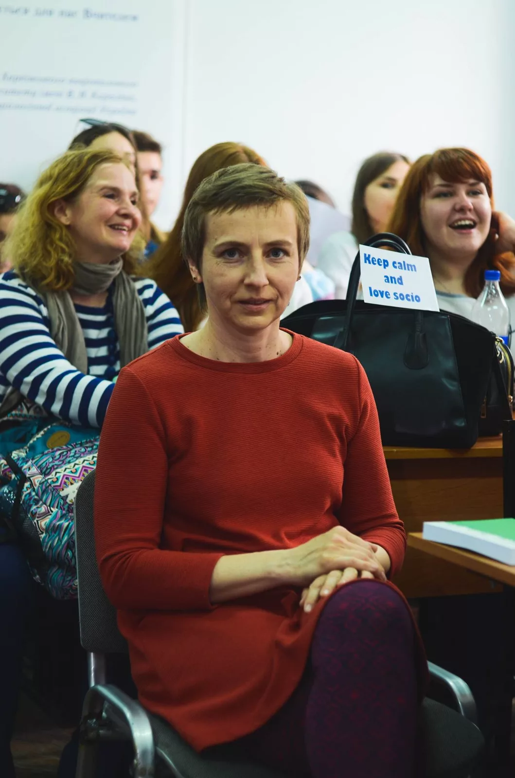 Yuliia Soroka at a sociology seminar with students